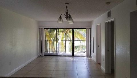 1547 Lake Crystal Drive