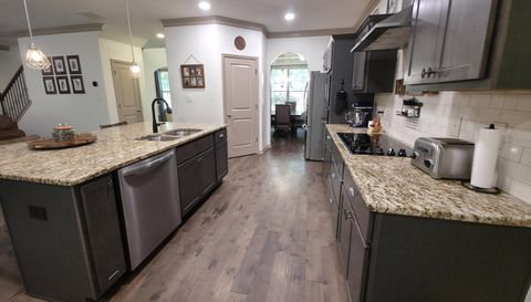 96 Oak Leaf Way