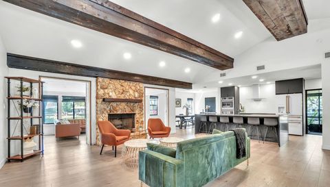 5374 Crooked Oak Cir