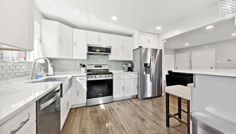 14949 Lake View Dr Orland Park