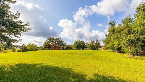 2811 Coastal Range Way