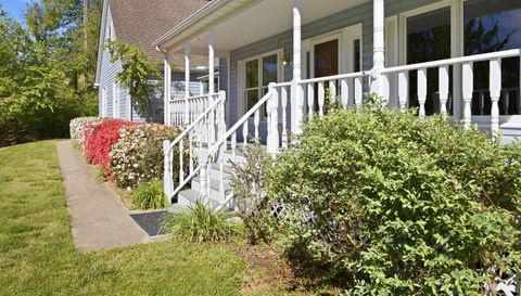 29 Small Mountain Dr
