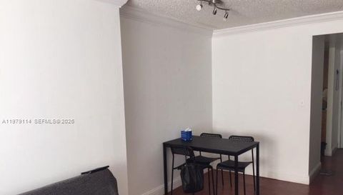 4021 Indian Creek Dr