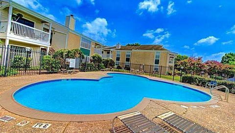 12660 Ashford Point Dr