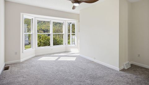 29 Small Mountain Dr
