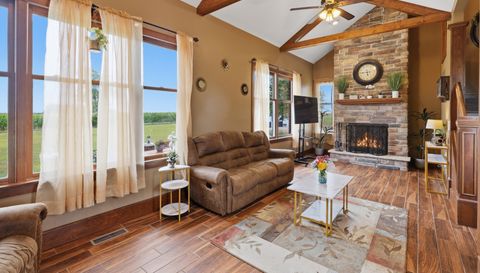 973 E 2500 North Rd