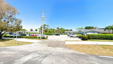 2305 Lowson Blvd