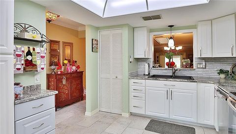 865 MACLAREN DRIVE N