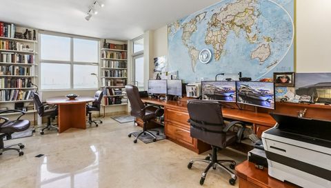 1800 Sunset Harbour Dr