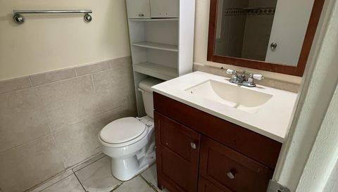 100 Santa Clara Dr APT 3