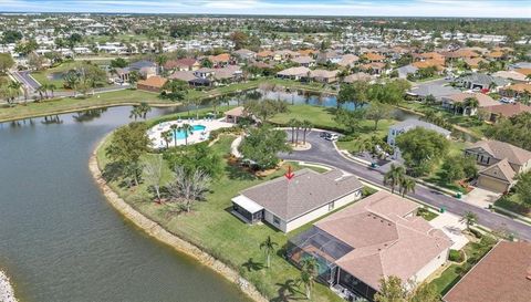 24483 LAKESIDE MANOR