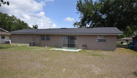 2762 CLEAR COVE LANE