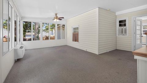 2805 Roland Rd