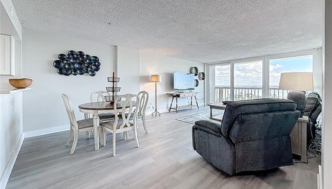 400 ISLAND WAY