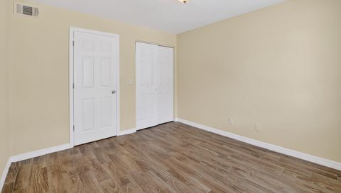 202 Red Maple Pl