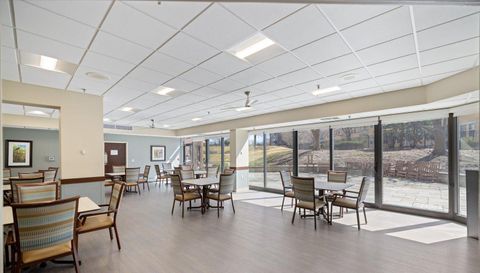 6615 Lake Shore Drive S