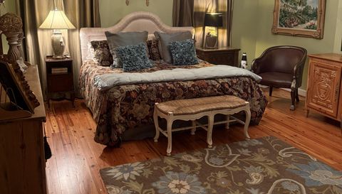 4806 Greenhill Blvd NW