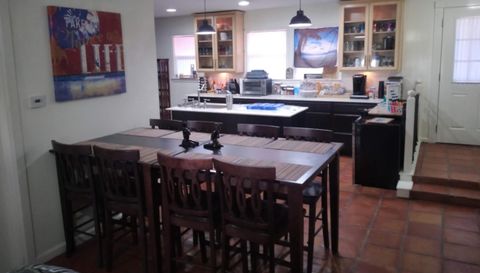 2405 Timberlake Dr