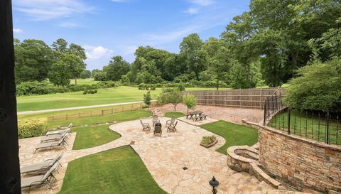 570 Creekwood Dr
