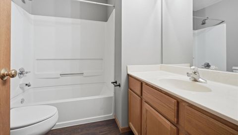 11462 Elmwood Avenue N