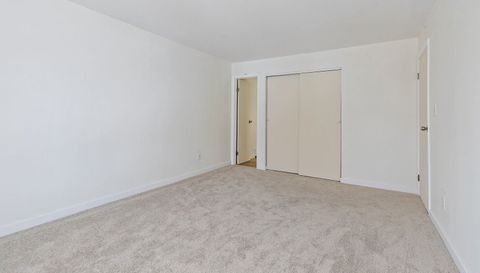 4602 W Northfox Lane