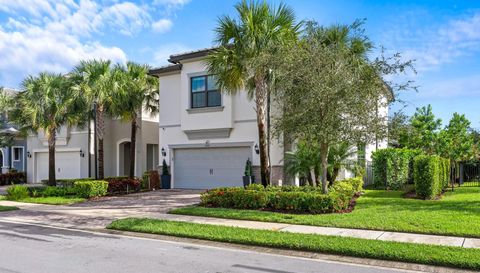 4510 Pinehurst Trl W