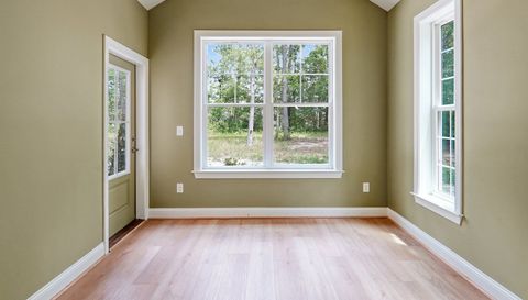 642 Boundary Loop Rd NW