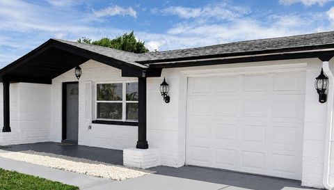 1346 Chancellor Dr