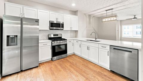 3684 Lantern Walk Ln