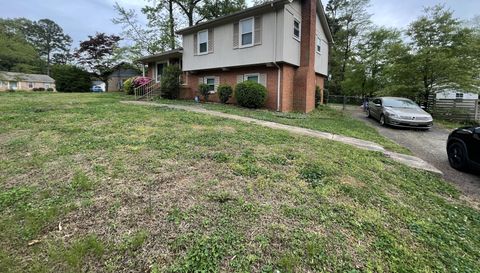 3133 Rosehill Dr