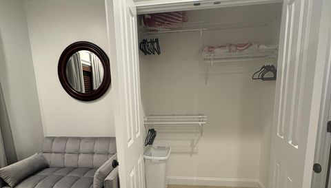 801 Red Drew Ave APT 4