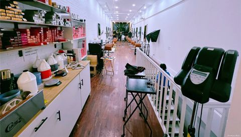 120 W 25th St