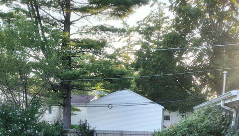 390 Diane Dr