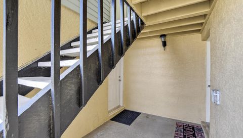 202 Red Maple Pl
