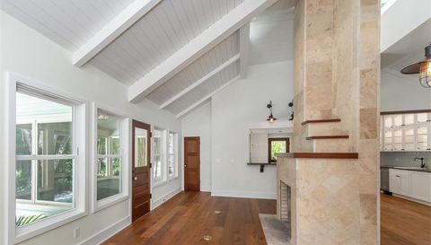 715 Eagle Point