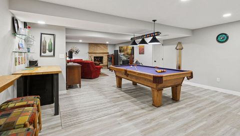 5833 Creek Valley Rd