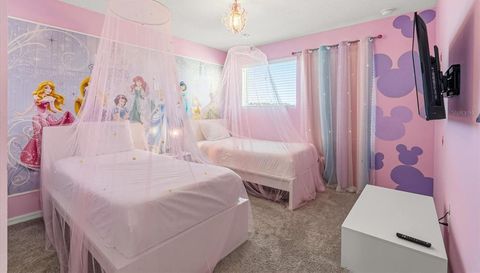 2009 TROPICAL PALMS CIRCLE