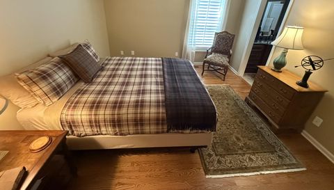 3294 Fox Hunt Trail NW