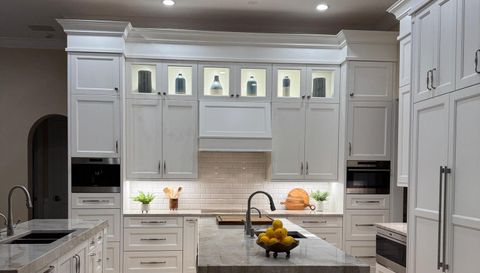 10196 Avenida Del Rio