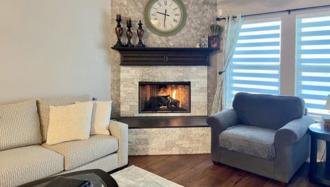 1105 Prairie Heights Dr