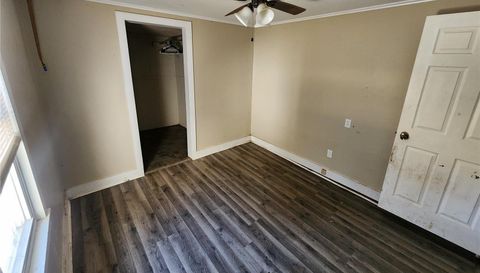 905 East Washing Street