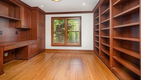 1820 Hunting Ridge Rd