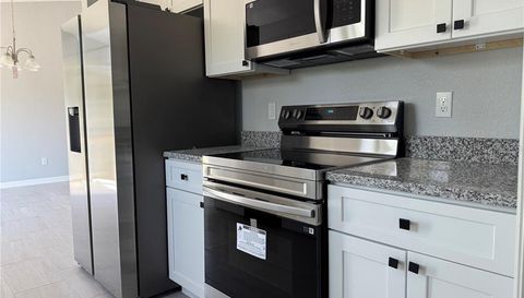 4 MALAUKA LANE DRIVE