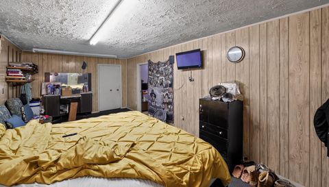 441 Sarah Dr