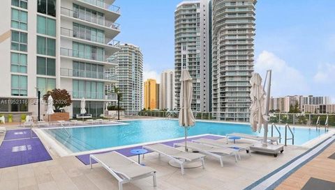 330 Sunny Isles Blvd