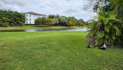 9195 Fontainebleau Blvd APT 6