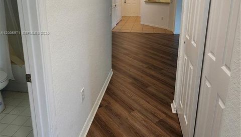 3600 Oaks Clubhouse Dr