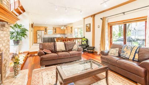 1368 Hunter Circle