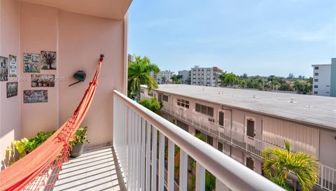 3161 S Ocean Dr