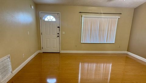 5921 Pecan Rd
